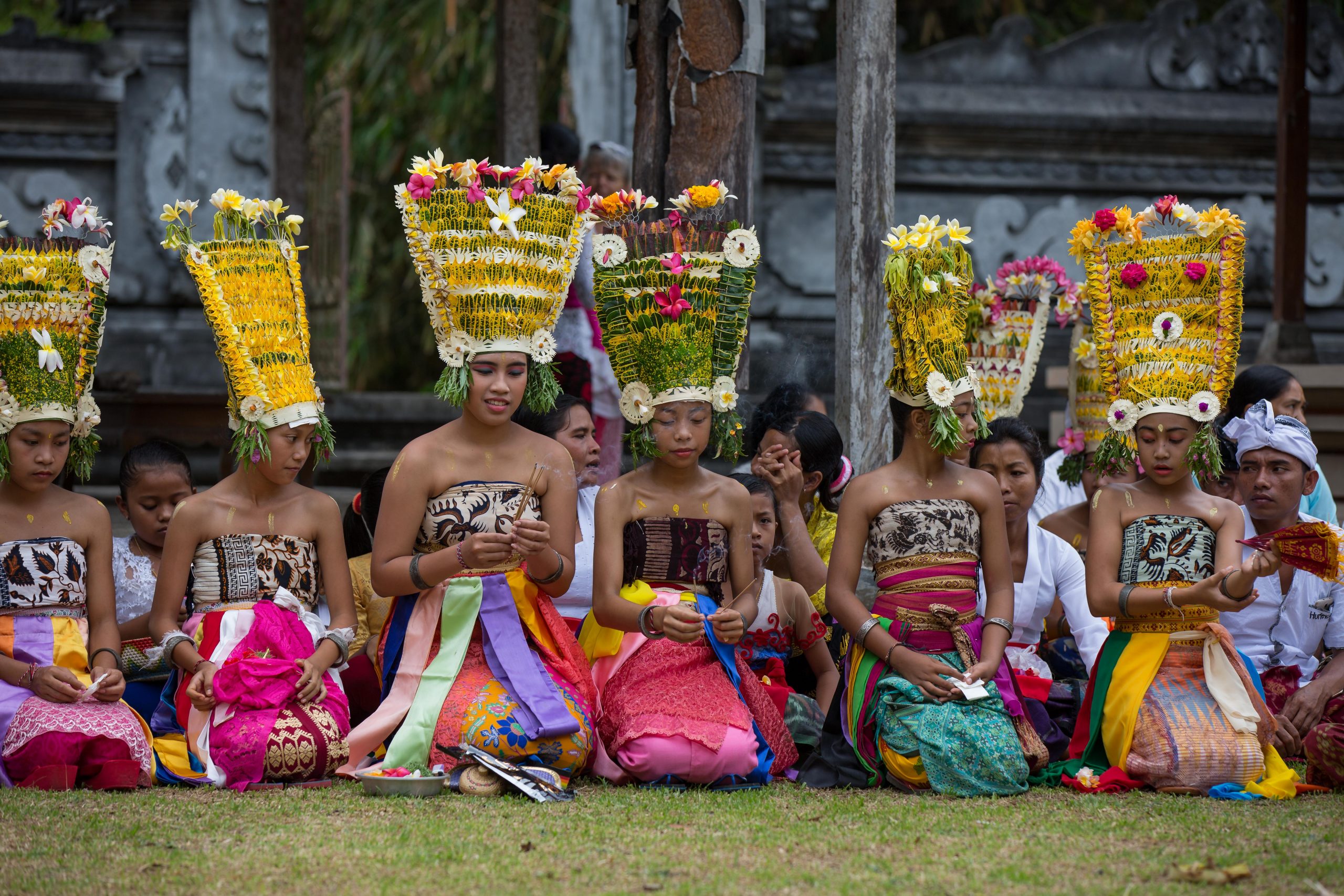 Rejang dance, Basang Alas - East Bali - Duniart - Photography and Blog